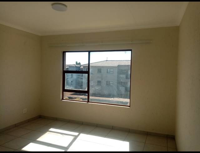 2 BEDROOM SECTIONAL TITLE FOR SALE IN EVELEIGH